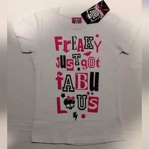 🔥SALE🔥Monster High "Freaky Just Got Fabulous" Girls T-shirt NWT Size Small (8)